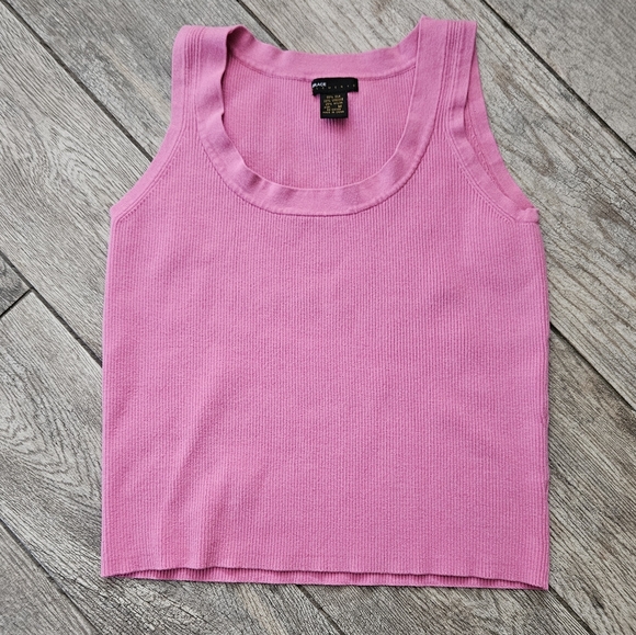 Pink Tank Top - Picture 1 of 5